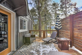 Evergreen Apt with Deck, Fire Pit and Gas Stove!